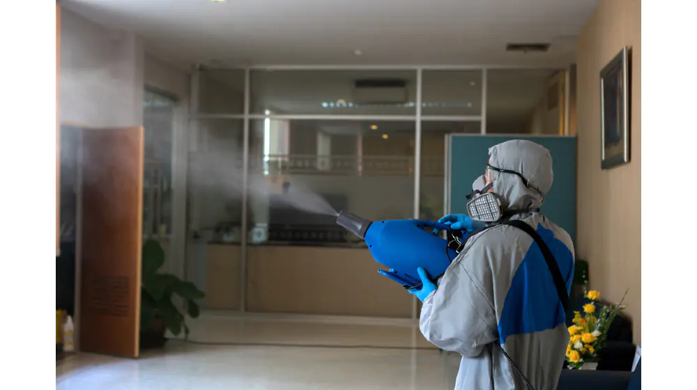 Dezinfecția suprafețelor la locul de muncă: Sfaturi practice